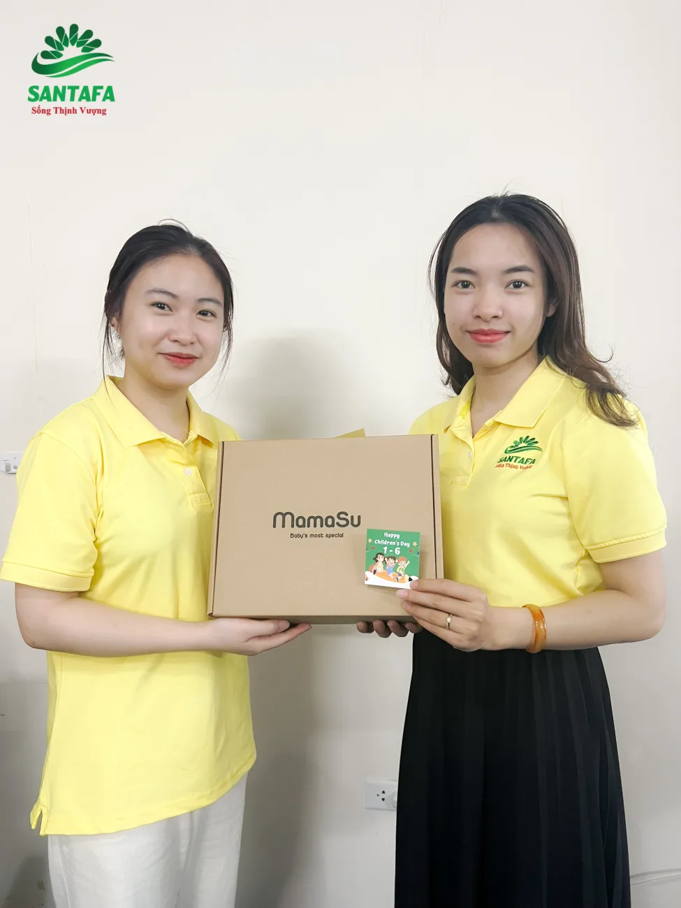 Santafa tổ chức tặng quà Tết Thiếu Nhi 1/6 Santafa tổ chức tặng quà Tết Thiếu Nhi 1/6