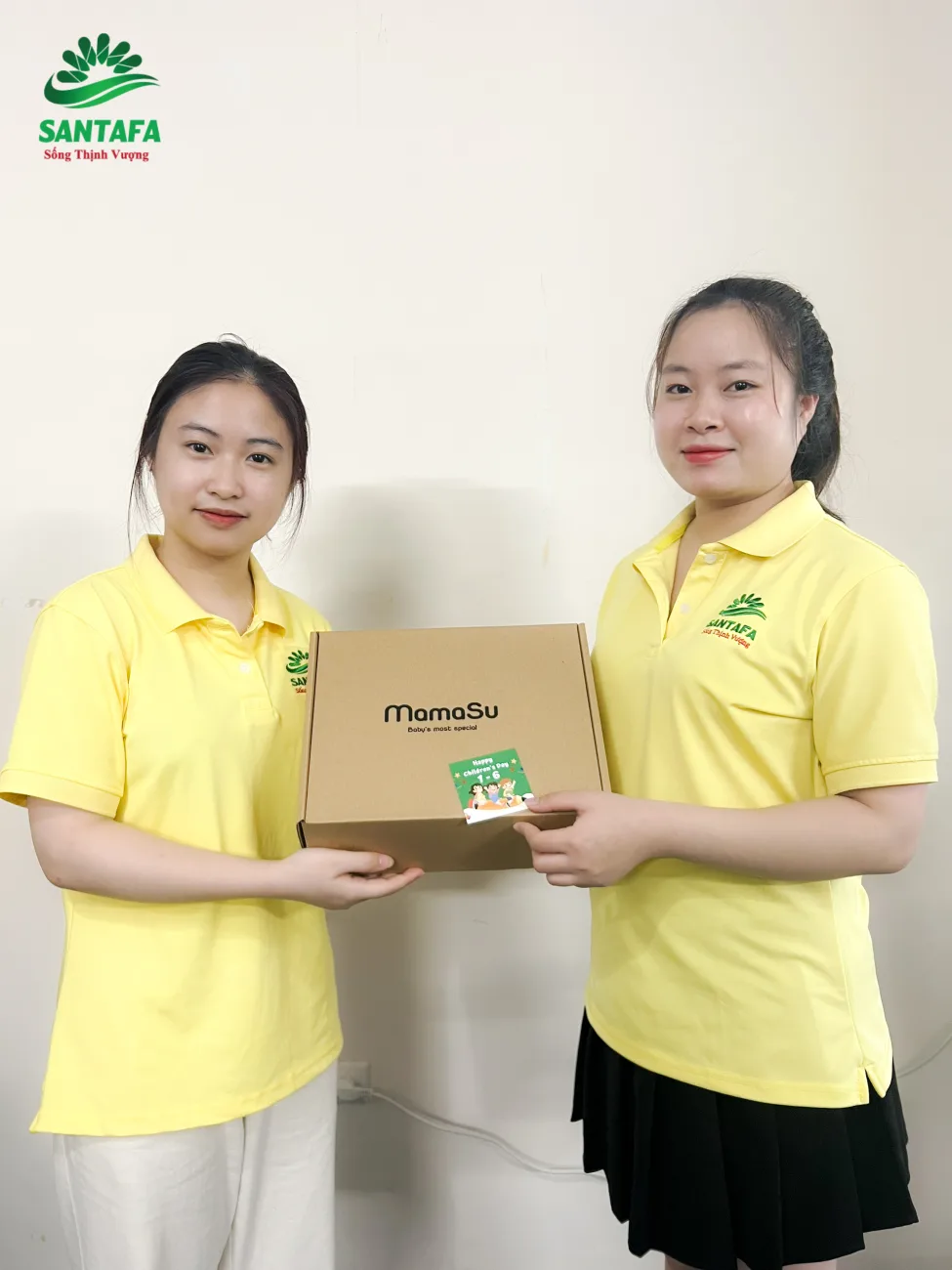 Santafa tổ chức tặng quà Tết Thiếu Nhi 1/6 Santafa tổ chức tặng quà Tết Thiếu Nhi 1/6