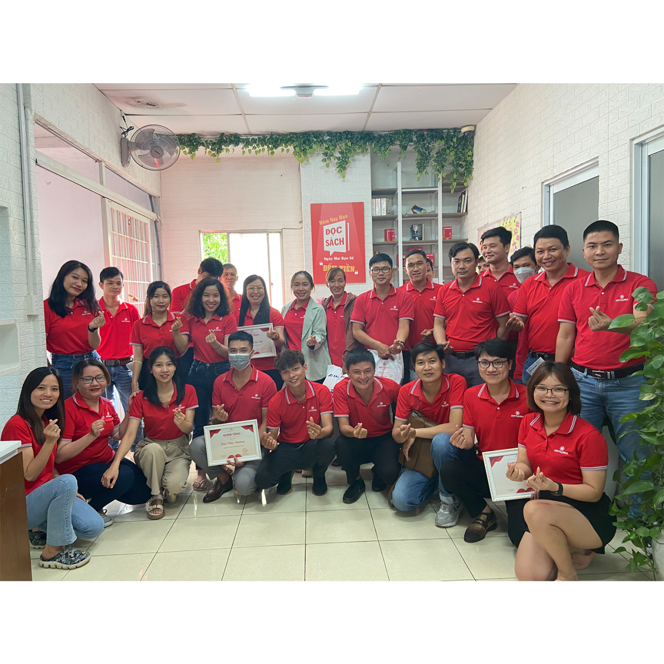 " Song Đông" hợp bích: Đón " Gió Đông" tại khu vực HCM Miền Đông gian lao mà anh dũng hop-kinh-doanh