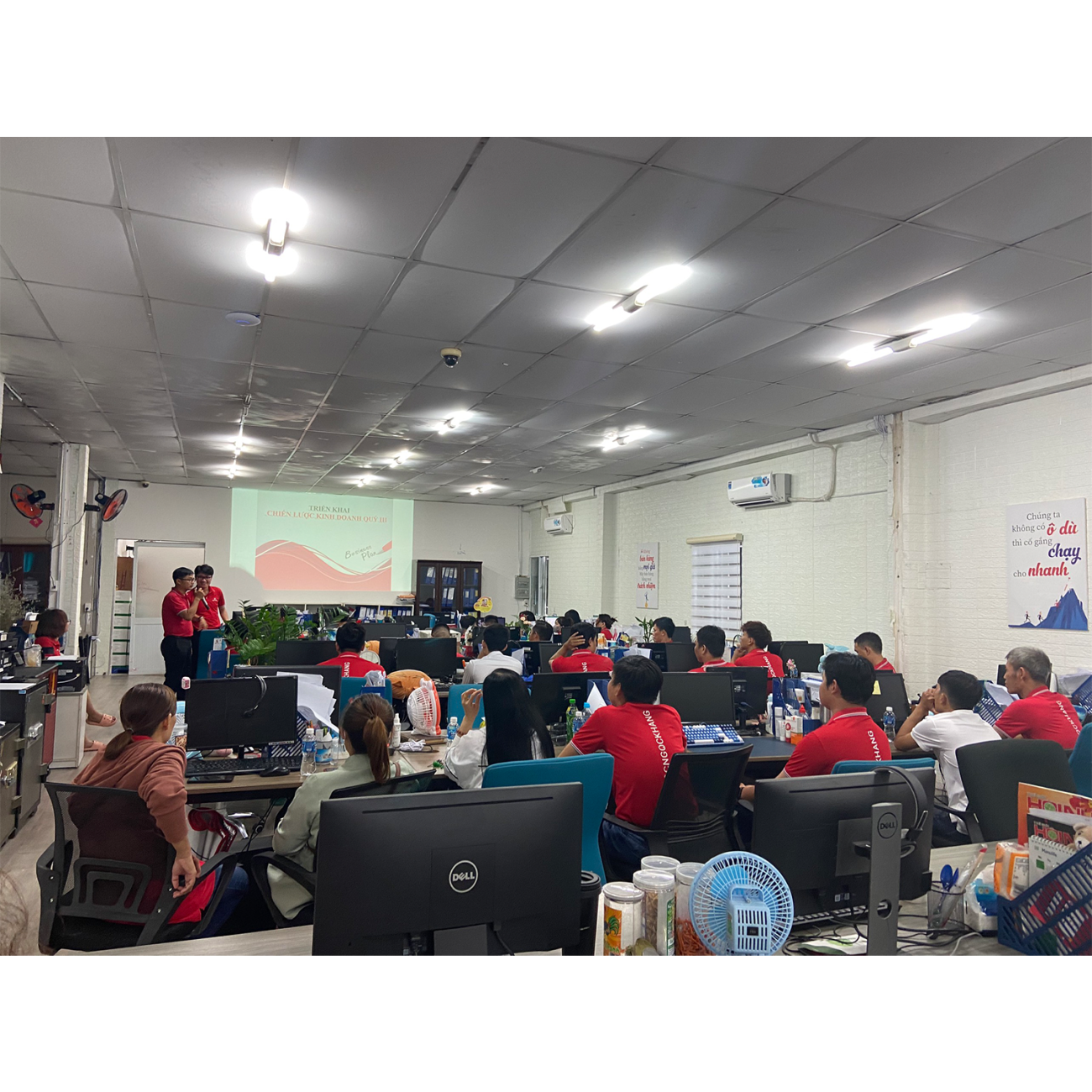 " Song Đông" hợp bích: Đón " Gió Đông" tại khu vực HCM Miền Đông gian lao mà anh dũng hop-kinh-doanh