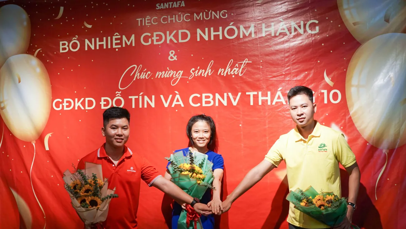 Lễ bổ nhiệm Tân Giám Đốc Kinh Doanh nhóm hàng – Dược Mỹ phẩm Santafa Lễ bổ nhiệm Tân Giám Đốc Kinh Doanh nhóm hàng – Dược Mỹ phẩm Santafa