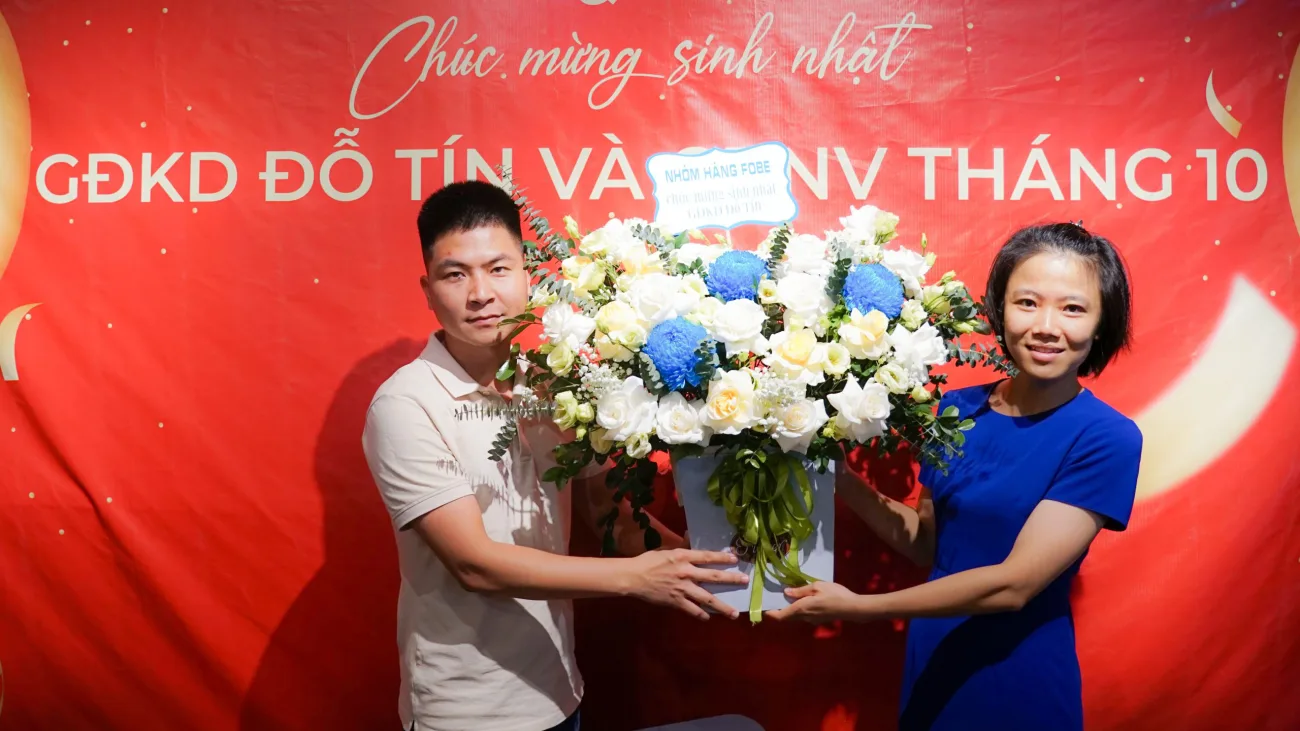 Chúc mừng sinh nhật CBNV tháng 10 - Dược Mỹ phẩm Santafa Chúc mừng sinh nhật CBNV tháng 10 - Dược Mỹ phẩm Santafa