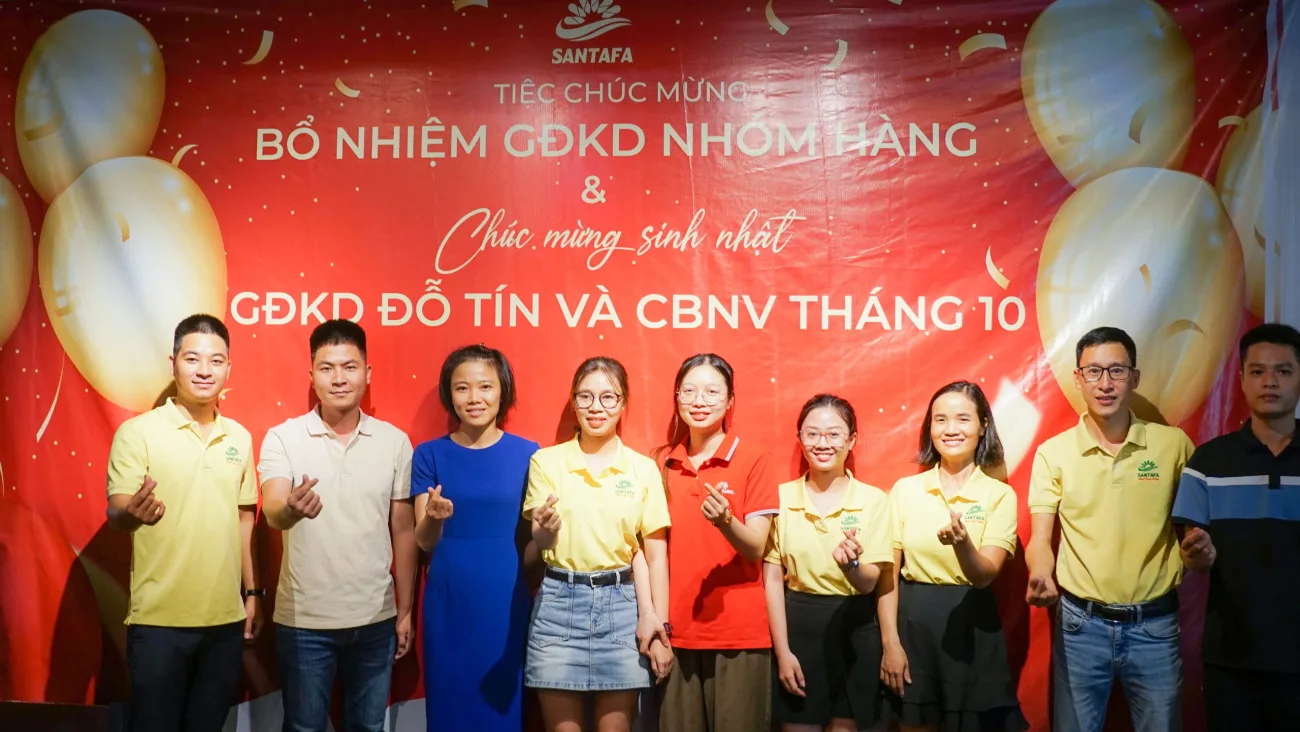 Chúc mừng sinh nhật CBNV tháng 10 - Dược Mỹ phẩm Santafa Chúc mừng sinh nhật CBNV tháng 10 - Dược Mỹ phẩm Santafa