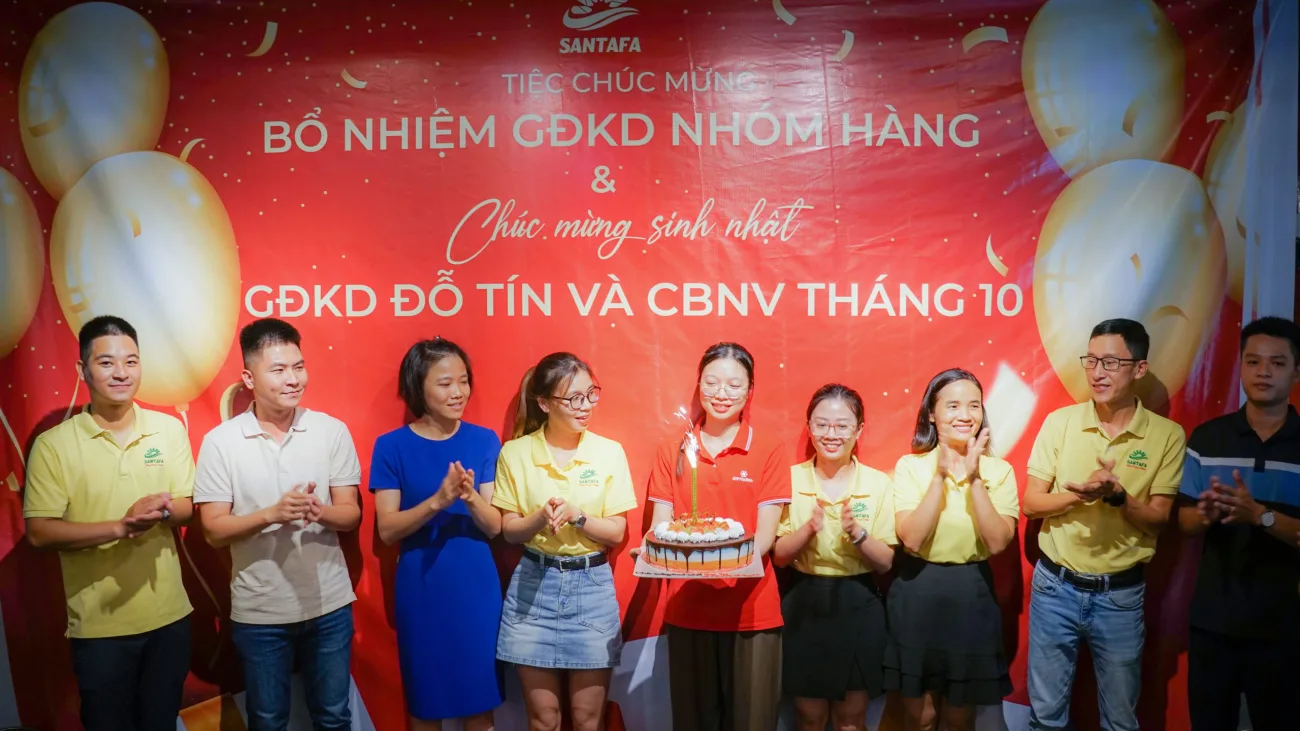 Chúc mừng sinh nhật CBNV tháng 10 - Dược Mỹ phẩm Santafa Sinh-nhat-thang-10