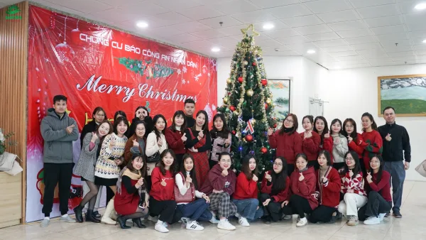 Rộn ràng không khí giáng sinh cùng Santafa