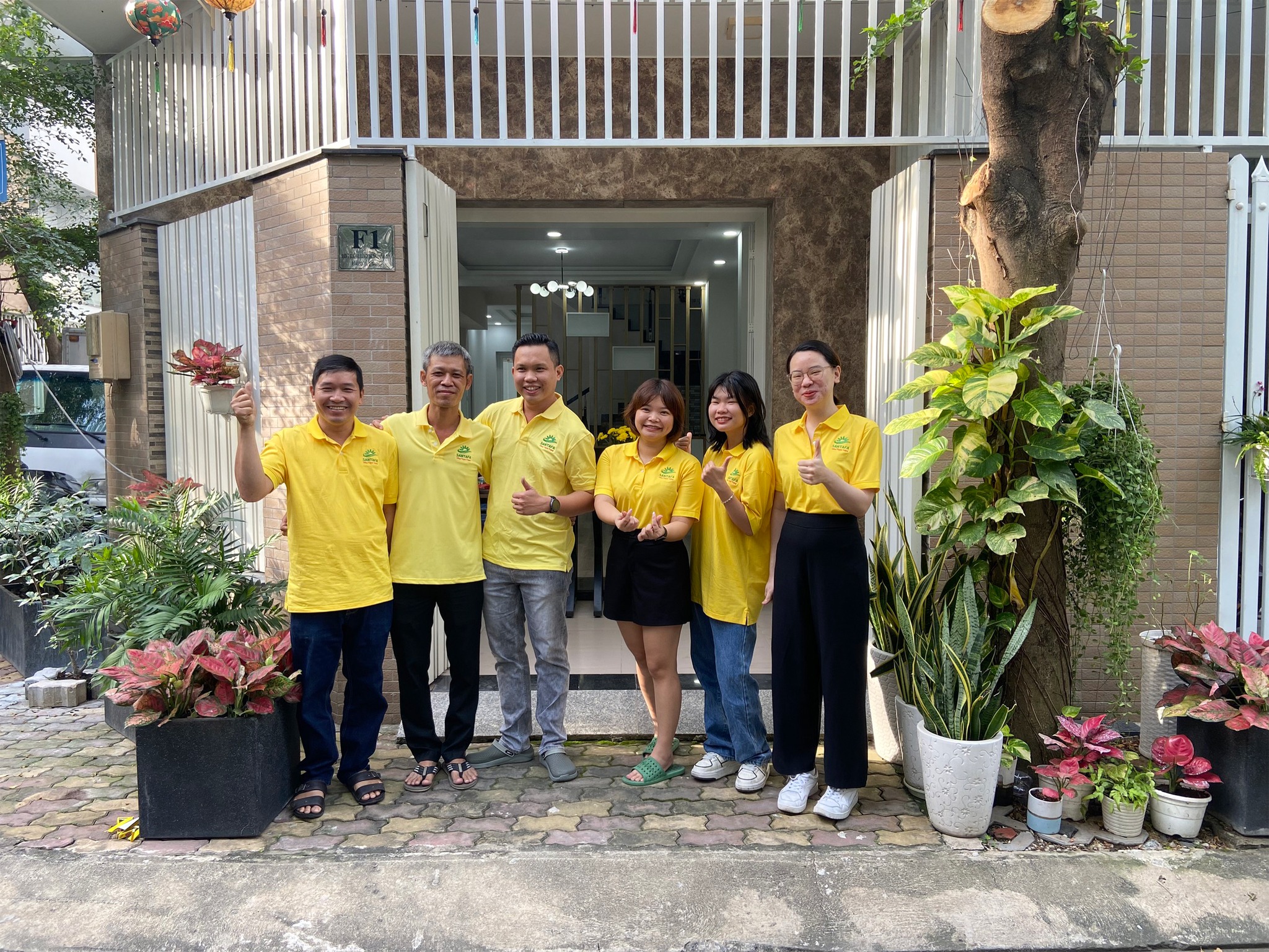 Dược mỹ phẩm Santafa tưng bừng khai trương văn phòng mới tại TP. Hồ Chí Minh