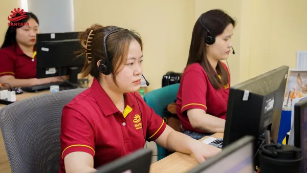 Đội ngũ CSKH Dược Mỹ phẩm Santafa: Chuyên nghiệp - Tận tâm - Hết lòng vì công việc