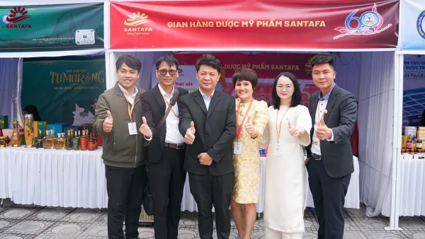 Dược Mỹ phẩm Santafa chúc mừng Trường Cao Đẳng Dược Trung ương Hải Dương kỷ niệm 60 năm ngày truyền thống (03/11/1965 – 03/11/2025) Dược Mỹ phẩm Santafa chúc mừng Trường Cao Đẳng Dược Trung ương Hải Dương kỷ niệm 60 năm ngày truyền thống (03/11/1965 – 03/11/2025)