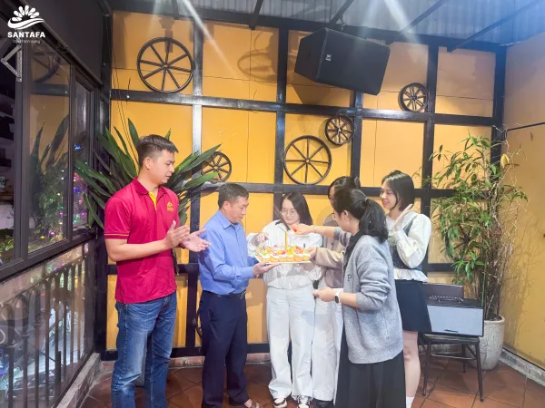 Chúc mừng sinh nhật CBNV tháng 11 & tháng 12 Chúc mừng sinh nhật CBNV tháng 11 & tháng 12