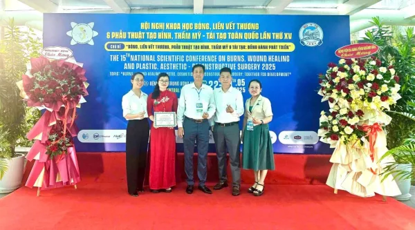 Xịt vết thương Santago: Ghi dấu ấn tại Hội nghị bỏng, Liền vết thương, Phẫu thuật tạo hình, Thẩm mỹ và Tái tạo toàn quốc lần thứ XV