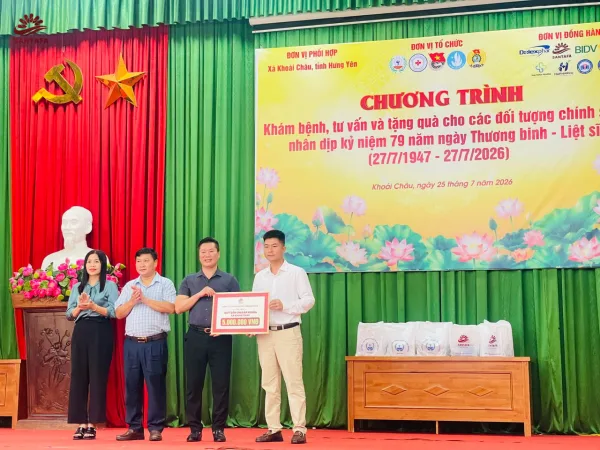 DƯỢC MỸ PHẨM SANTAFA CHUNG SỨC TRI ÂN CÁC ĐỐI TƯỢNG CHÍNH SÁCH