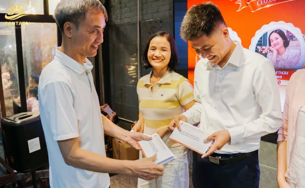 SANTAFA RỘN RÀNG CHÚC MỪNG SINH NHẬT CEO.DS ĐỖ VĂN TÍN & CBNV QUÝ IV