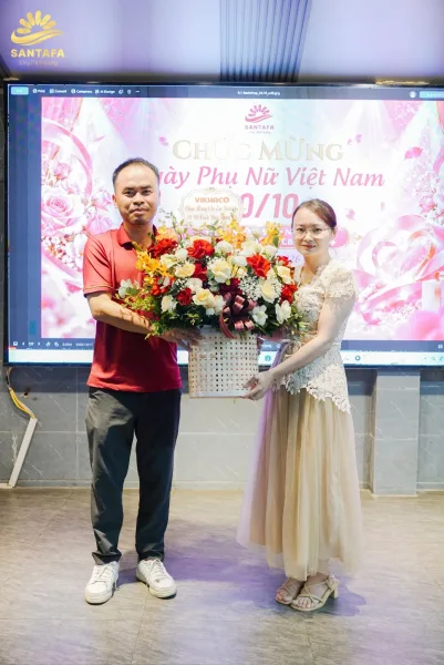 SANTAFA TƯNG BỪNG CHÀO MỪNG NGÀY PHỤ NỮ VIỆT NAM 20/10